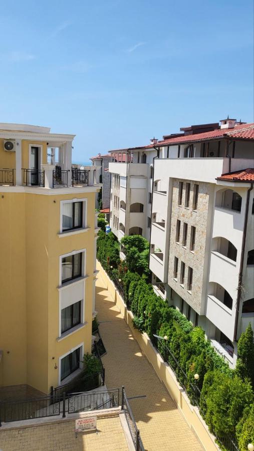Horizon Katrina Apartments - Sea Line & Beach Access Sveti Vlas Eksteriør billede